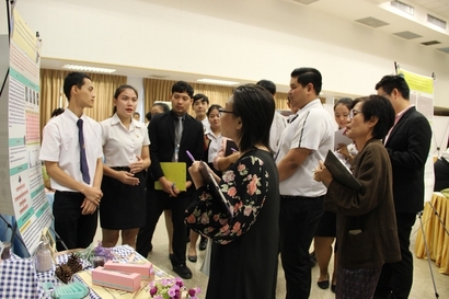 ตลาดนัดผลงาน นศ._171128_0019