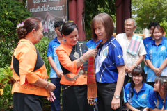 P1362233