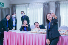 P1349572