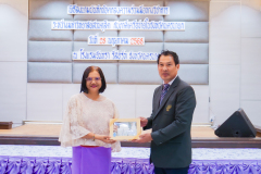 P1349806