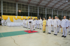 LINE_ALBUM_วางพานพุ่มจุดเทียนถวายพระพร-ร.10_250729_5