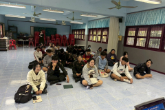 LINE_ALBUM_11268_251202_7