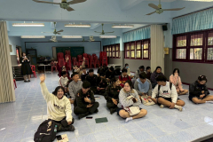 LINE_ALBUM_11268_251202_8