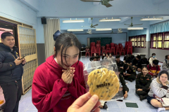 LINE_ALBUM_11268_251202_9