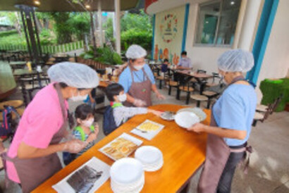 LINE_ALBUM_2552022_๒๒๐๕๒๗_28