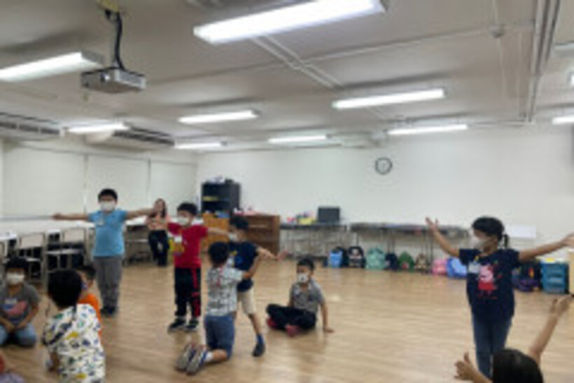 LINE_ALBUM_Room-Pluto_๒๒๐๕๒๗_157