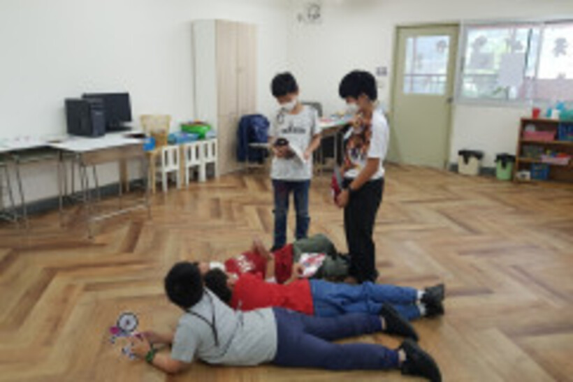 LINE_ALBUM_Room-Moon_๒๒๐๕๒๗_45