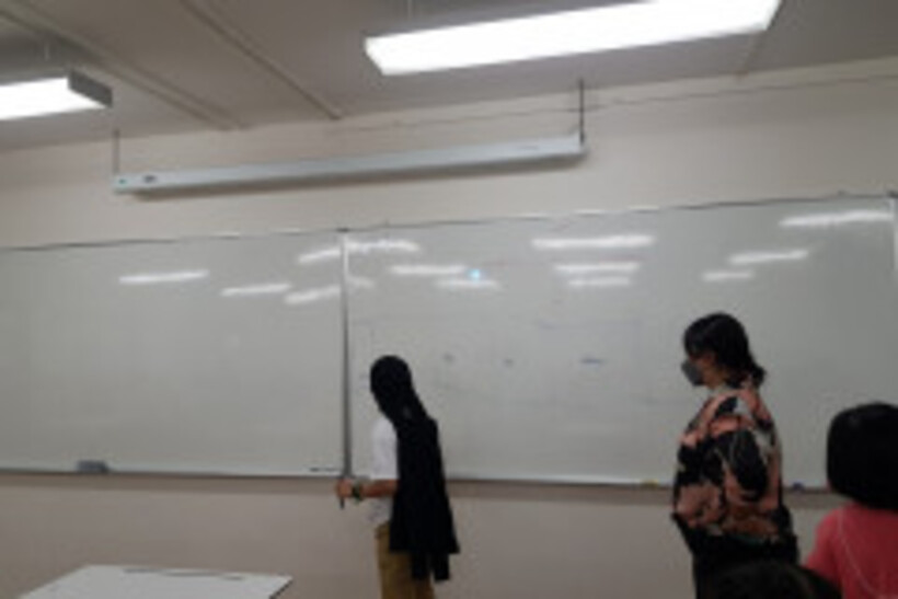 LINE_ALBUM_Room-Moon_๒๒๐๕๒๗_5