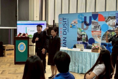 LINE_ALBUM_12425-_1_251204_8