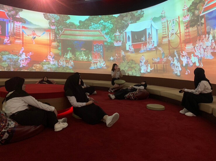 65-ดูงานนิทรรศฯ_240703_13