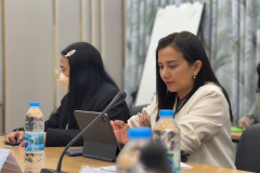 LINE_ALBUM_Drop-out_250206_15
