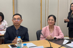 LINE_ALBUM_Drop-out_250206_18