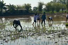 LINE_ALBUM_กำนันสว่าง-2-มีคน.69_260305_10