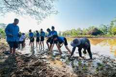 LINE_ALBUM_กำนันสว่าง-2-มีคน.69_260305_16