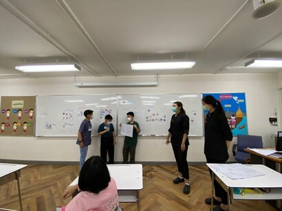 LINE_ALBUM_Room-Moon_๒๒๐๕๐๖_144