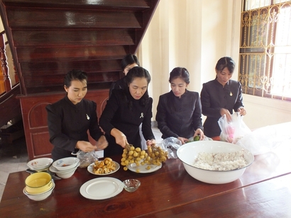 ทำบุญ5ตค._171006_0011