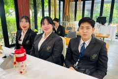LINE_ALBUM_2882026_260828_14