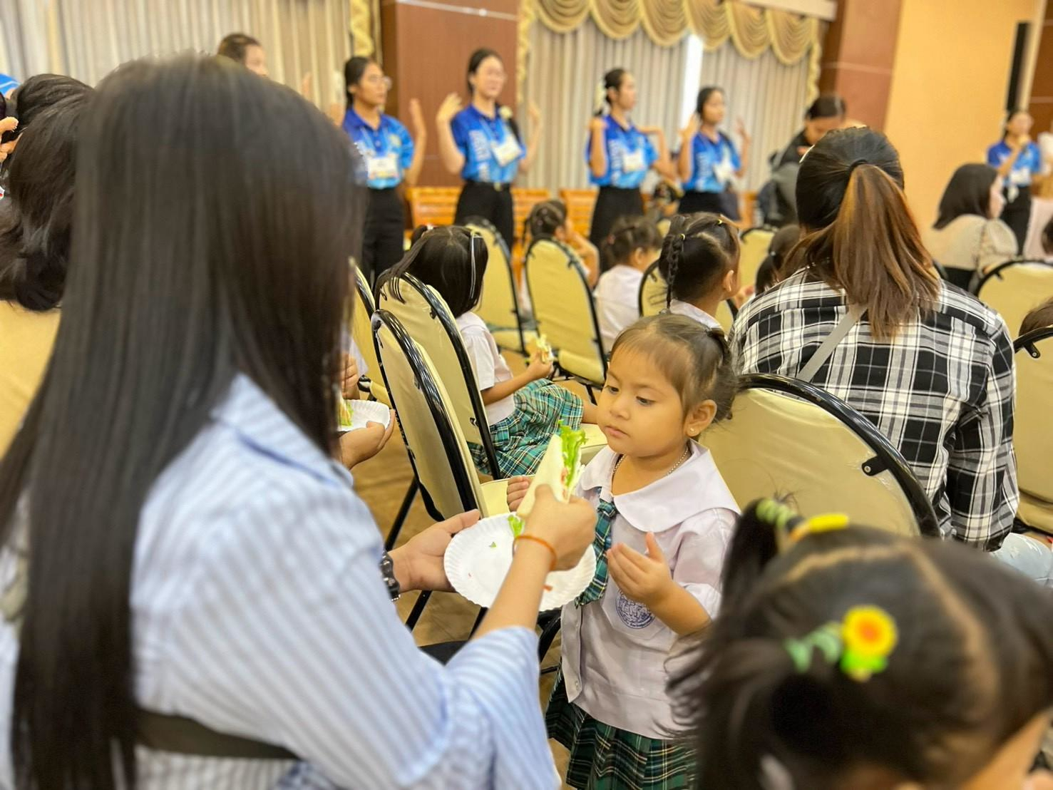 LINE_ALBUM_stem-with-heart_260901_167
