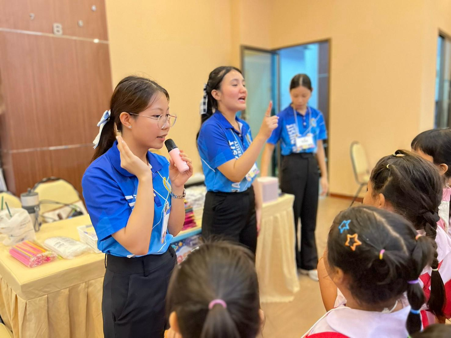 LINE_ALBUM_stem-with-heart_260901_184