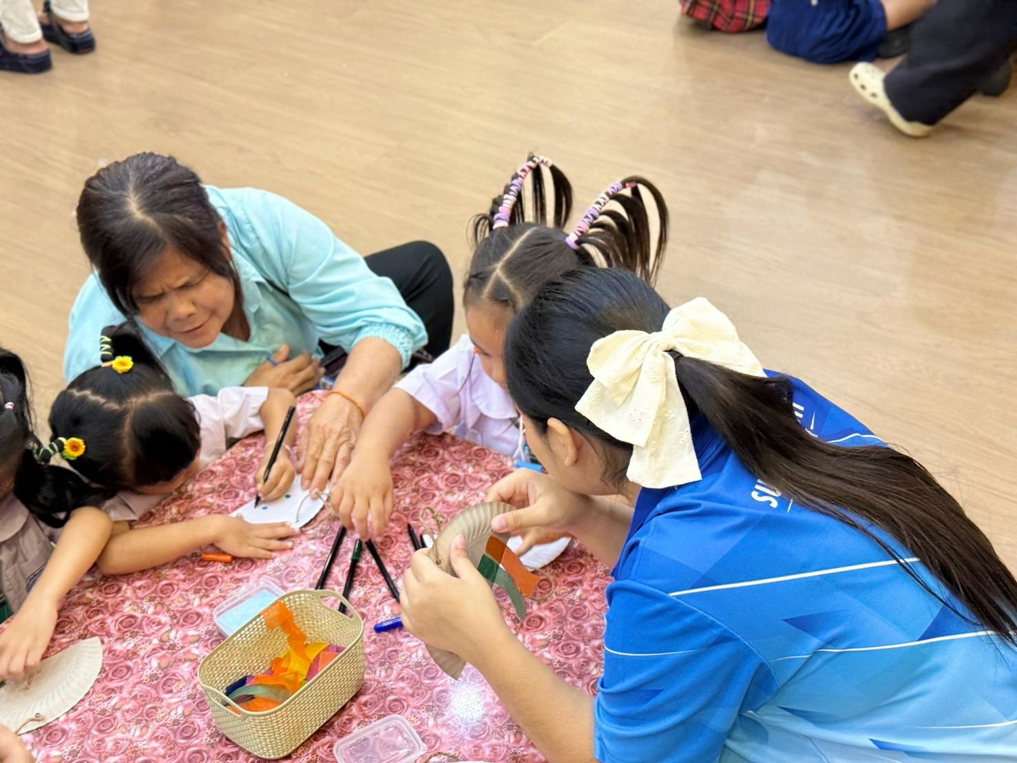 LINE_ALBUM_stem-with-heart_260901_24