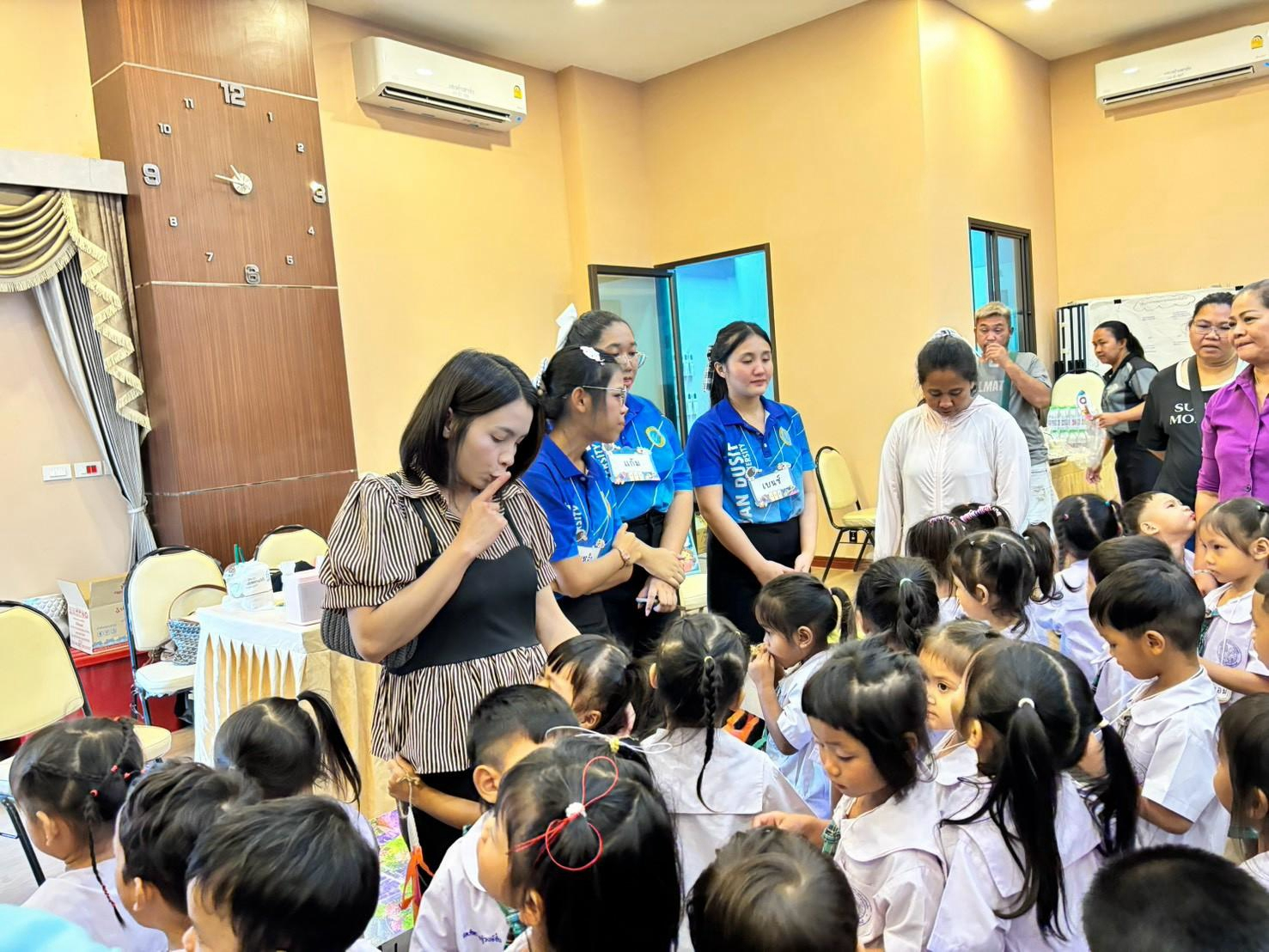 LINE_ALBUM_stem-with-heart_260901_240