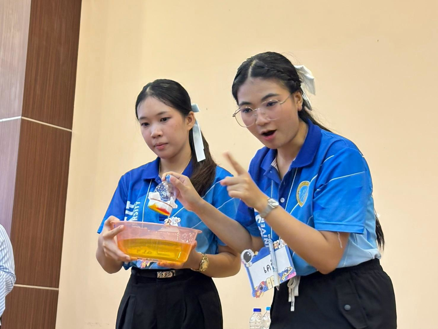 LINE_ALBUM_stem-with-heart_260901_268