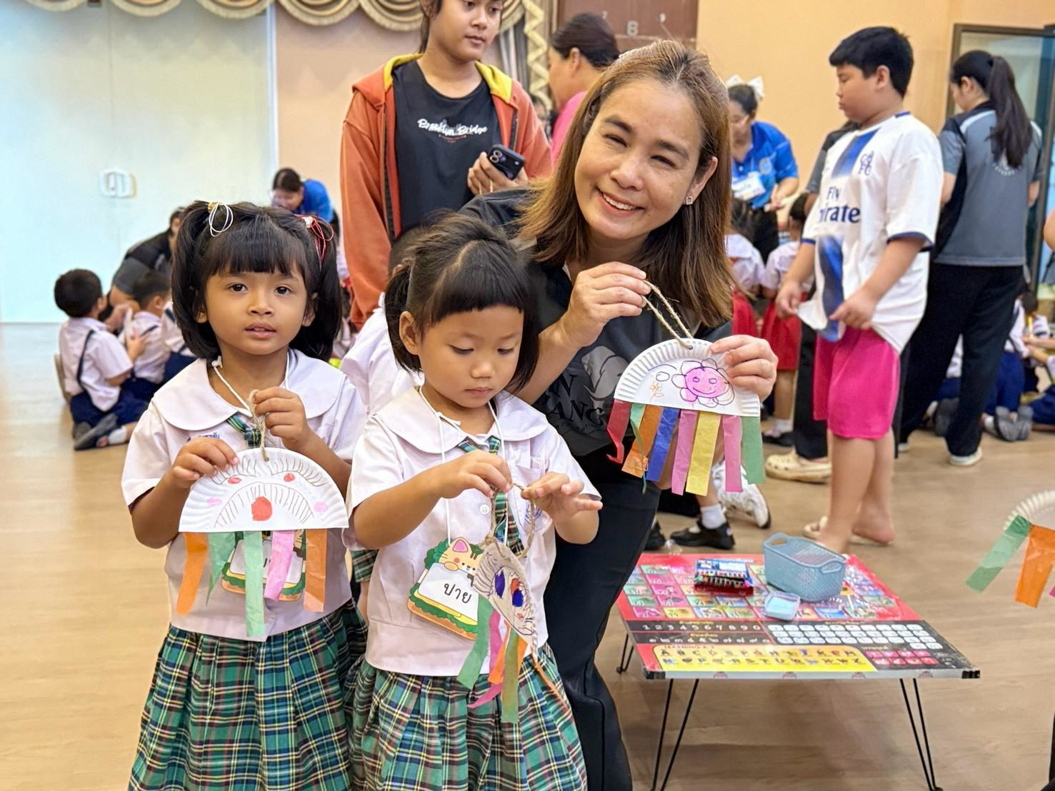 LINE_ALBUM_stem-with-heart_260901_38
