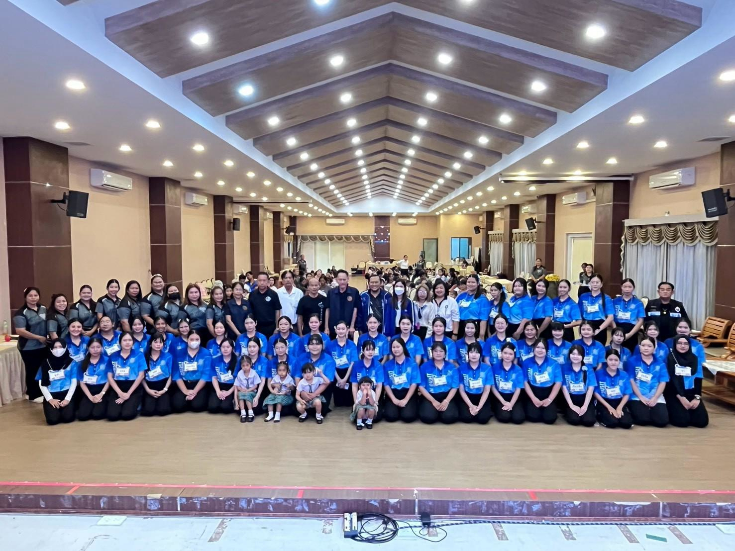 LINE_ALBUM_stem-with-heart_260901_77