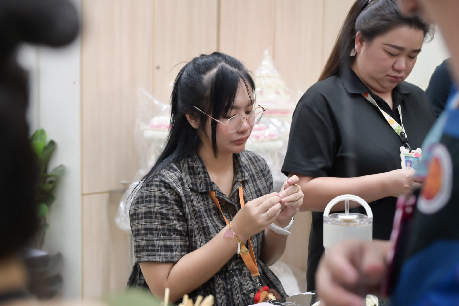 LINE_ALBUM_ประดิษฐ์ดอกไม้จันทน์_261028_64