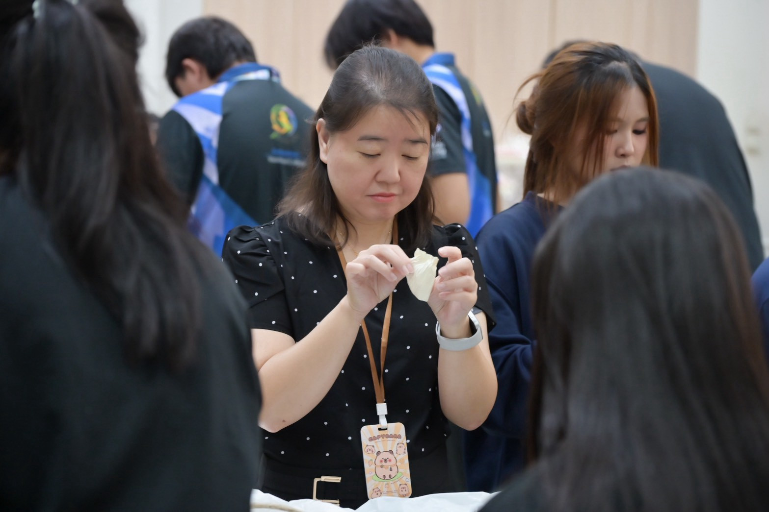 LINE_ALBUM_ประดิษฐ์ดอกไม้จันทน์_261028_87