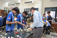 LINE_ALBUM_ประดิษฐ์ดอกไม้จันทน์_261028_47