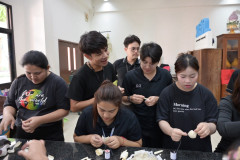 LINE_ALBUM_ประดิษฐ์ดอกไม้จันทน์_261028_50