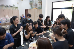 LINE_ALBUM_ประดิษฐ์ดอกไม้จันทน์_261028_54