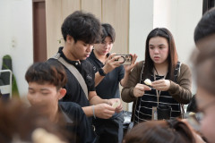 LINE_ALBUM_ประดิษฐ์ดอกไม้จันทน์_261028_58