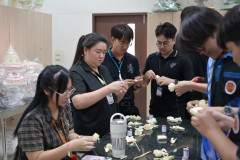 LINE_ALBUM_ประดิษฐ์ดอกไม้จันทน์_261028_72