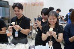 LINE_ALBUM_ประดิษฐ์ดอกไม้จันทน์_261028_91