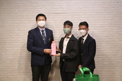 LINE_ALBUM_ดูงานนศปริญญาโทจุฬา_221007_19