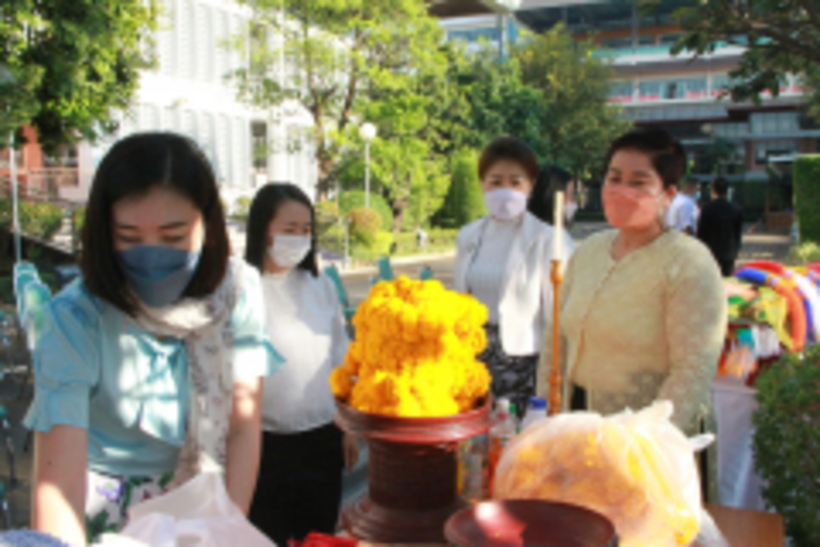 LINE_ALBUM_06-01-2565-พิธีบวงสรวงท้าวมหาพรหม_๒๒๐๑๐๖_218