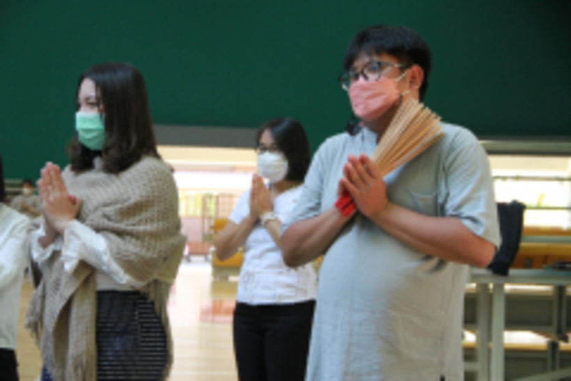 LINE_ALBUM_06-01-2565-พิธีบวงสรวงท้าวมหาพรหม_๒๒๐๑๐๖_93