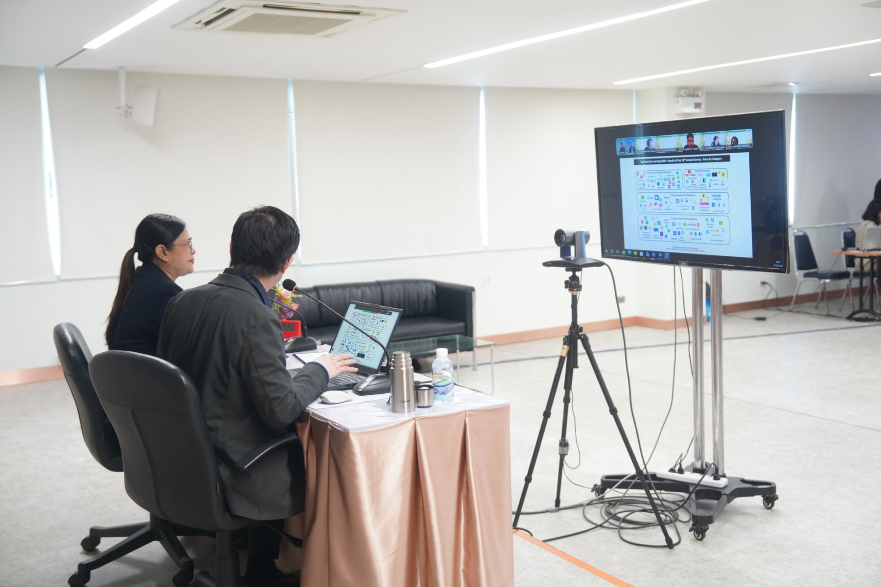 LINE_ALBUM_2026.10.8_261008_9