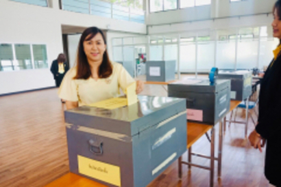 เลือกตั้งหน่วยเลือกตั้งที่ 2 สุพรรณบุรี (8-05-6_54