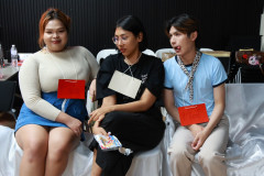 LINE_ALBUM_7269_260209_39