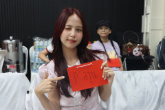 LINE_ALBUM_7269_260209_49