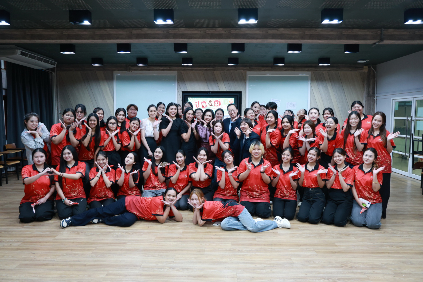 1X1A2950_resize