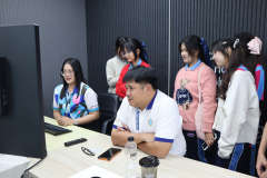 LINE_ALBUM_โรงเรียนพะเยาพิทยาคมศึกษาดูงาน_250829_36