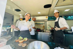 LINE_ALBUM_2024.12.9_241209_24