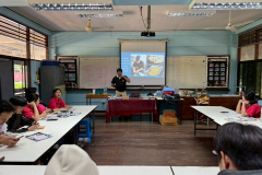 LINE_ALBUM_71268_251208_22