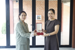 LINE_ALBUM_Pitambara-English-School-และราชภัฏสุรินทร์-เยี่ยมช_260209_8