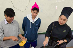 LINE_ALBUM_เชียงใหม่คริสเตียน68_251208_212