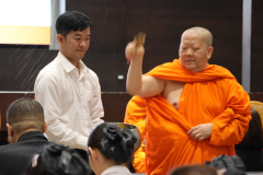 LINE_ALBUM_ทำบุญปีใหม่พร้อมศูนย์ใหญ่-1_260109_35